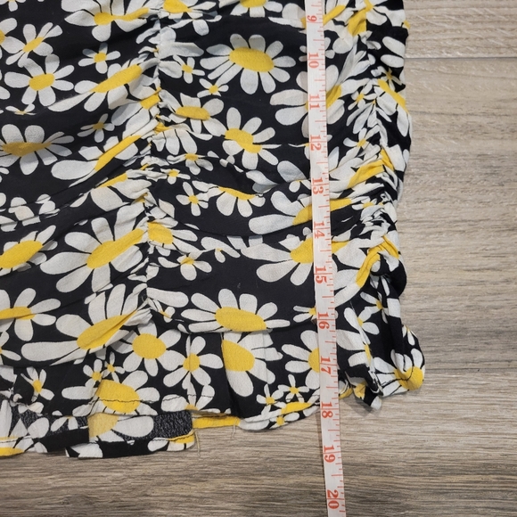 Sugar Lips Daisy Life Is Beautiful Floral Print Ruched Mini Skirt Women's Small - Picture 7 of 9